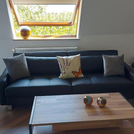 City Apartment, Ferienwohnung 3 Zkdb, Balkon, Dachgeschoss, Naehe Duesseldorf Krefeld Eksteriør billede