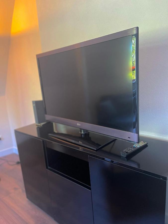 City Apartment, Ferienwohnung 3 Zkdb, Balkon, Dachgeschoss, Naehe Duesseldorf Krefeld Eksteriør billede