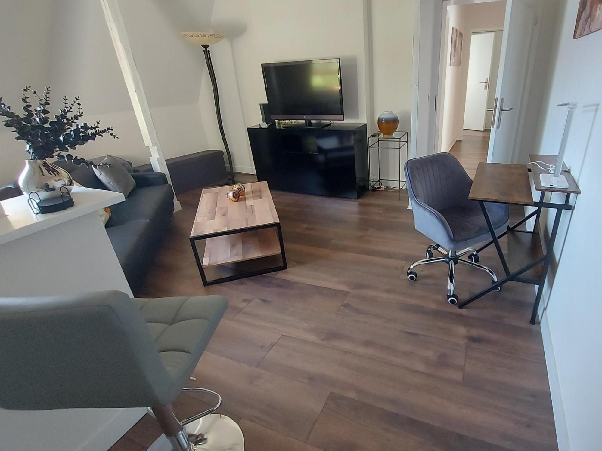 City Apartment, Ferienwohnung 3 Zkdb, Balkon, Dachgeschoss, Naehe Duesseldorf Krefeld Eksteriør billede