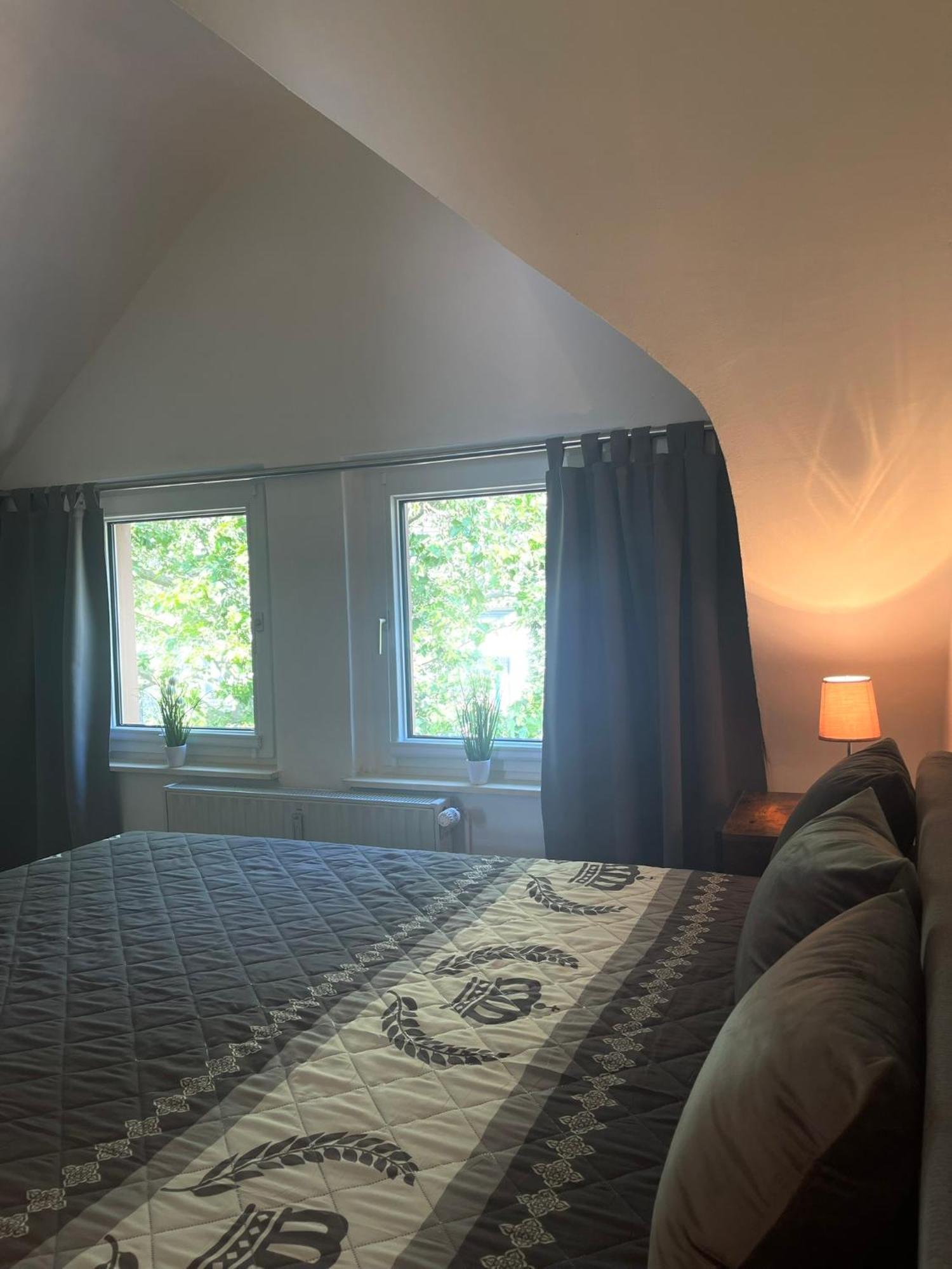 City Apartment, Ferienwohnung 3 Zkdb, Balkon, Dachgeschoss, Naehe Duesseldorf Krefeld Eksteriør billede